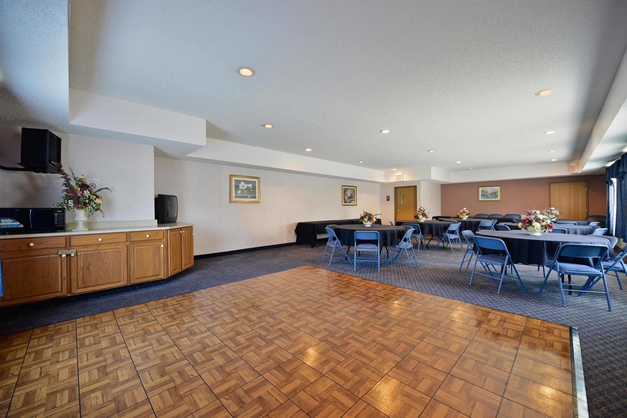 Baymont By Wyndham Hotel 2*