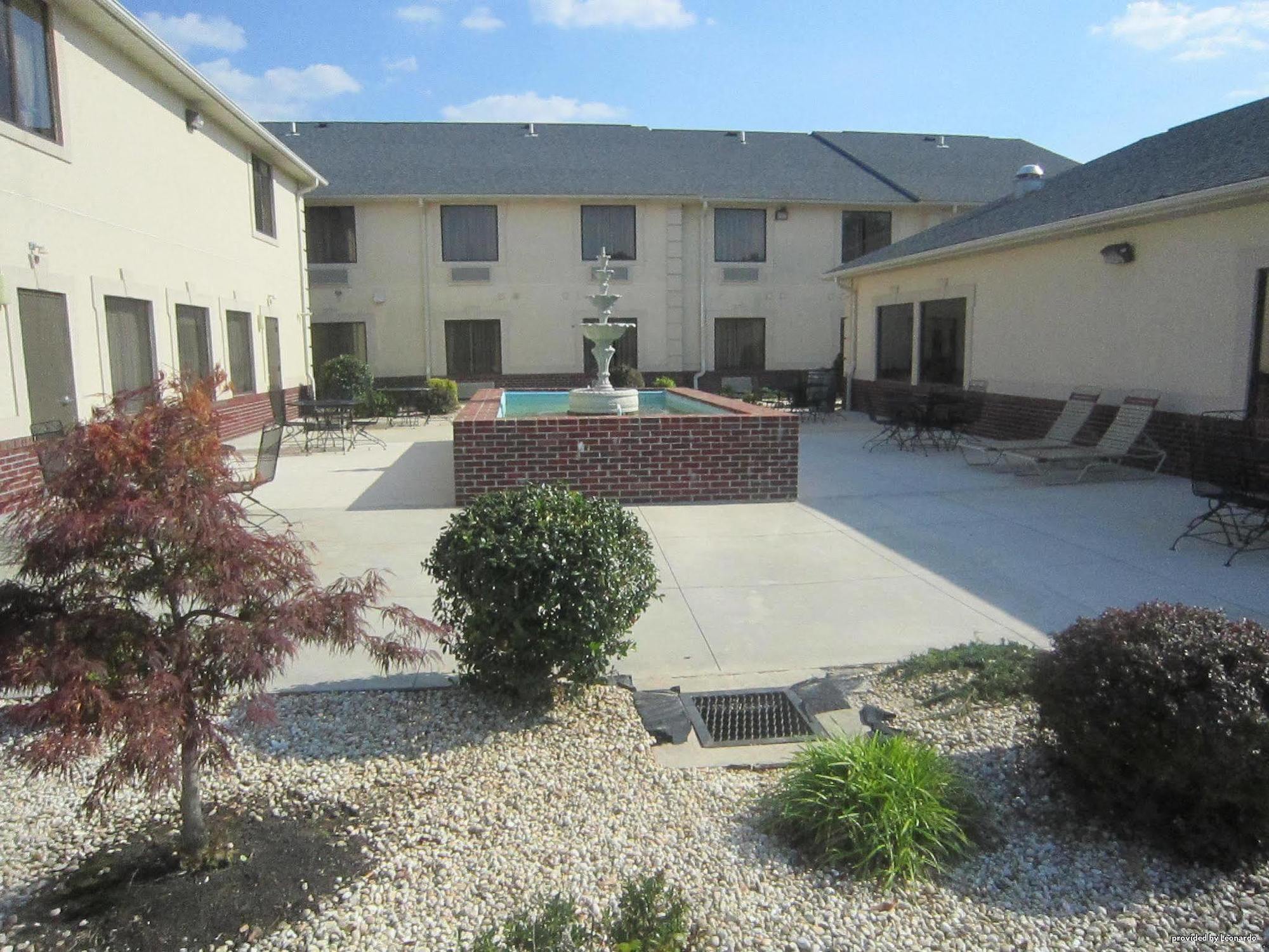 Baymont By Wyndham Hotel 2*